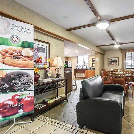 Quality Inn & Suites North Springfield Eksteriør billede