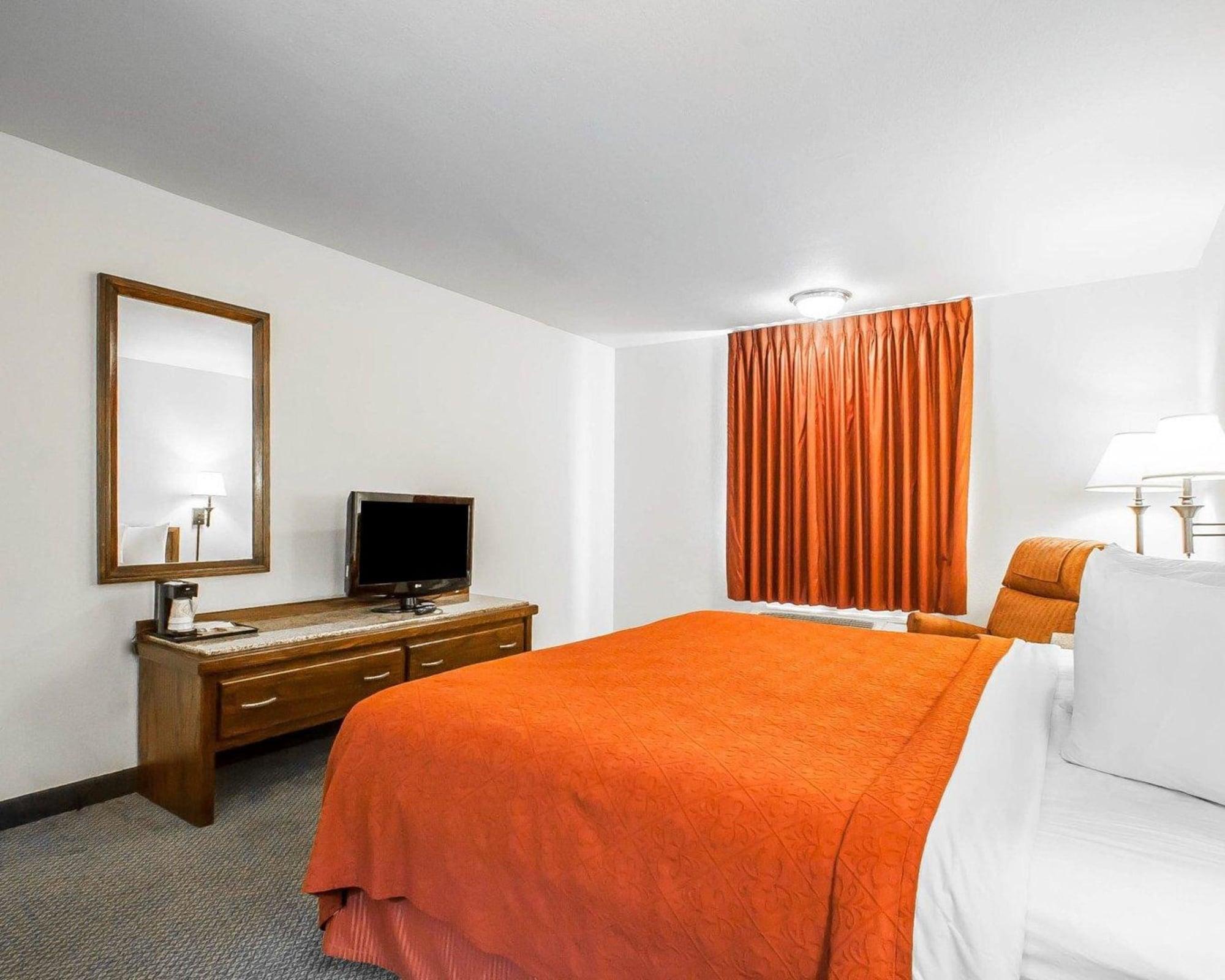 Quality Inn & Suites North Springfield Eksteriør billede