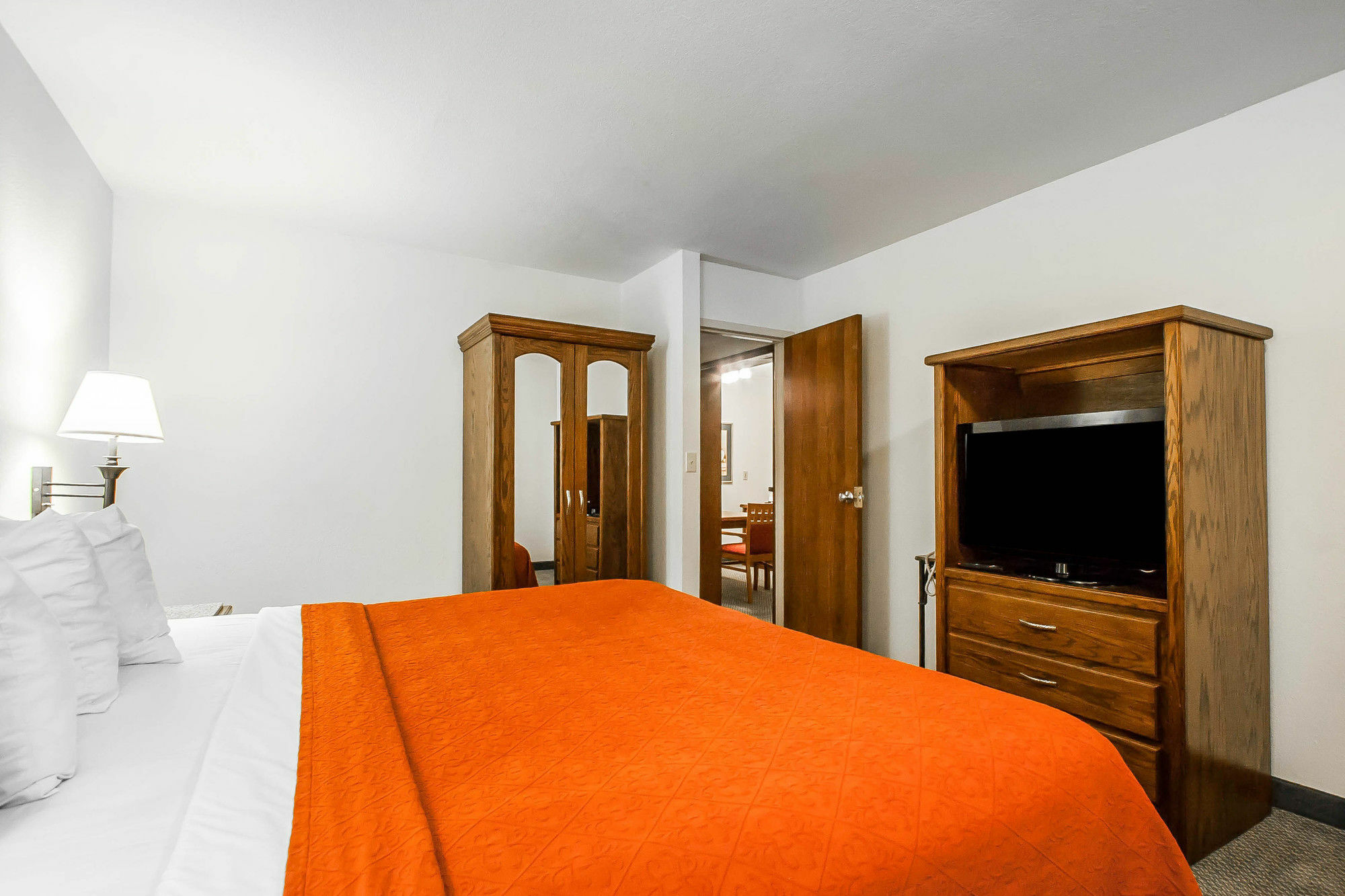 Quality Inn & Suites North Springfield Eksteriør billede