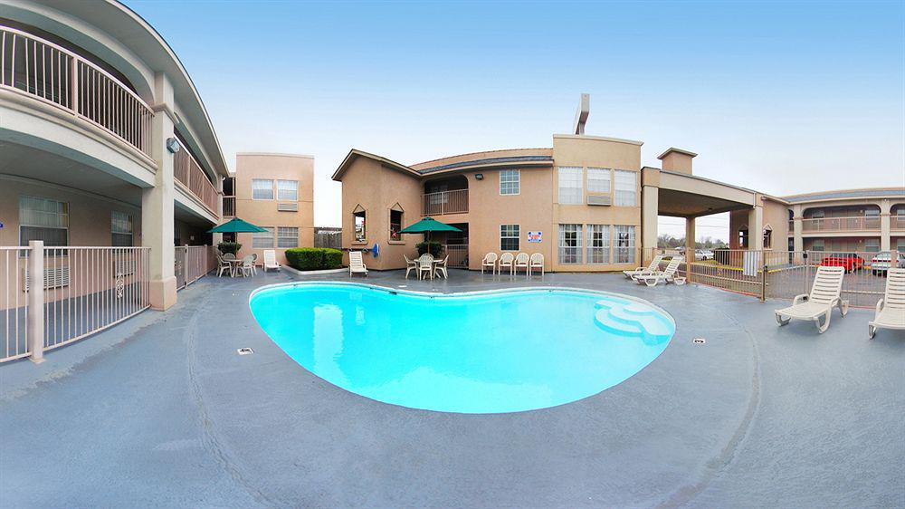 Quality Inn & Suites North Springfield Eksteriør billede